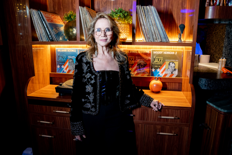 Edição especial - Sofia Linhares lança Ambientes Book Regional em noite movimentada no Cenário – Casa de Música