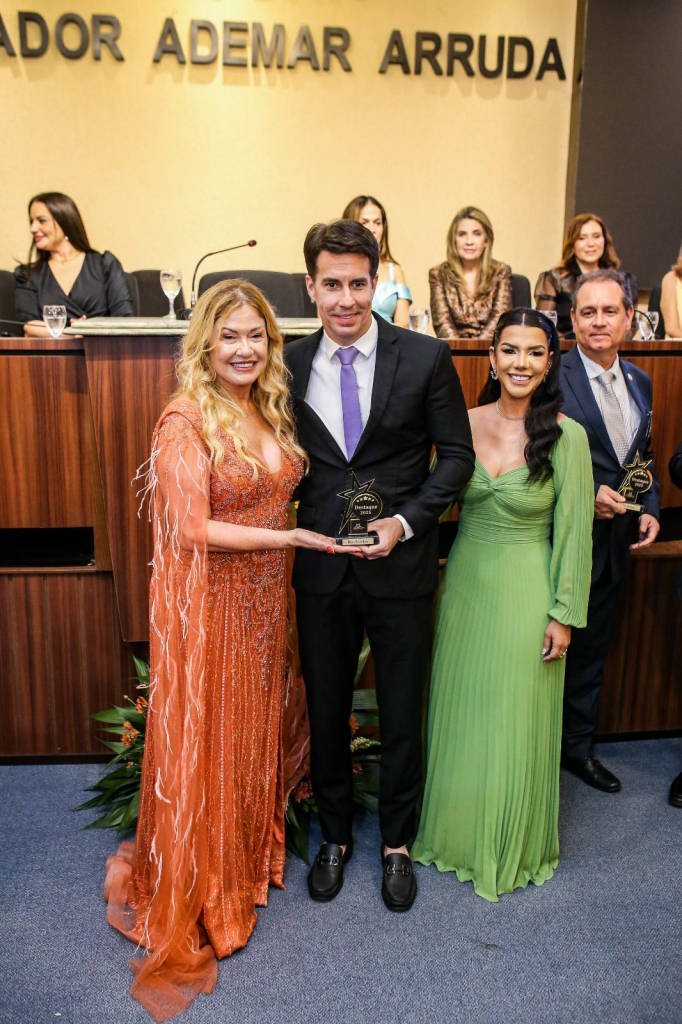 Stela Frota Salles, Clóvis Rolim Neto E Monique Flexa