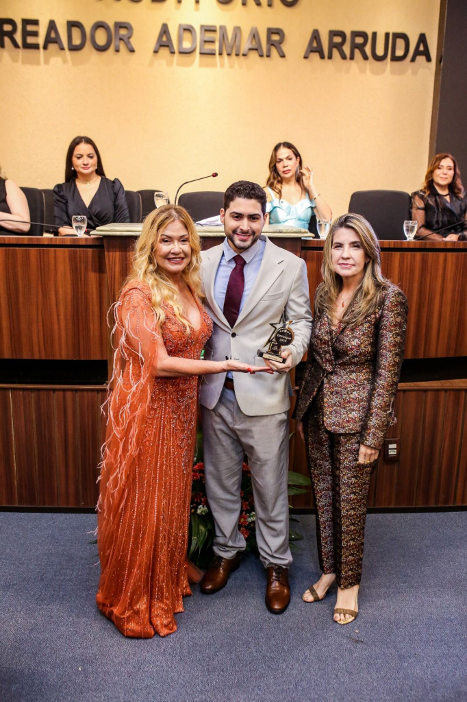 Stela Frota Salles, David Arnaud E Berenice Lins