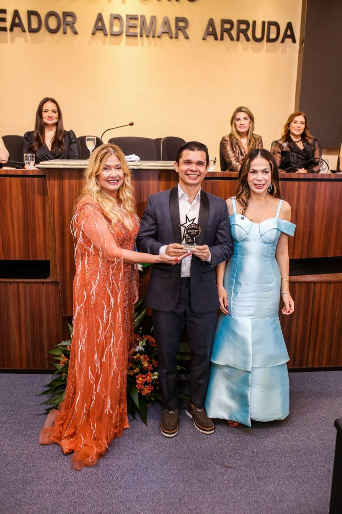 Stela Frota Salles, Ricardo Máximo E Roberta Fontelles Philomeno