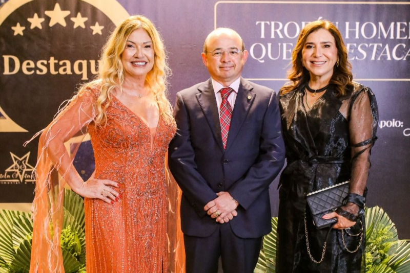 Reconhecimento social - Troféu Destaque do Ano 2025 homenageia trajetórias de impacto em Fortaleza