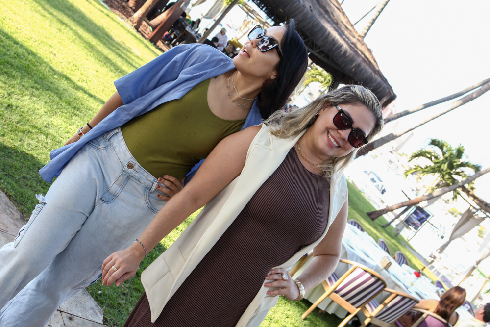 Tatianna Freitas E Aline Aguiar (6)