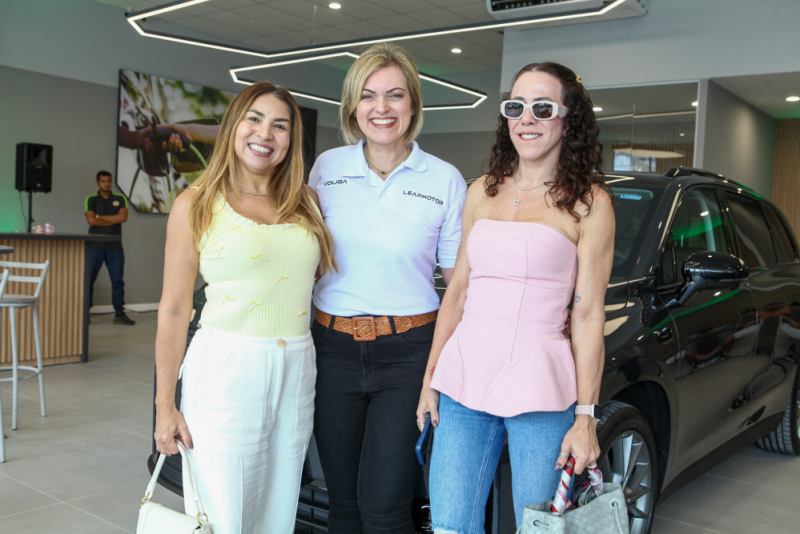 Nova concessionária - Abertura da Leapmotor Vouga movimenta avenida Júlio Ventura com apresentação de modelos da marca chinesa