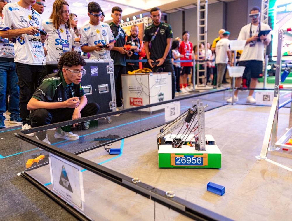 Sesi realiza festival regional reunindo mais de 700 jovens talentos da robótica