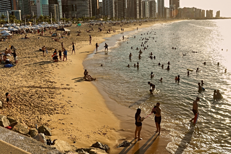 Fortaleza recebe 3,32 milhões de turistas e movimenta R$ 19,4 bilhões até outubro