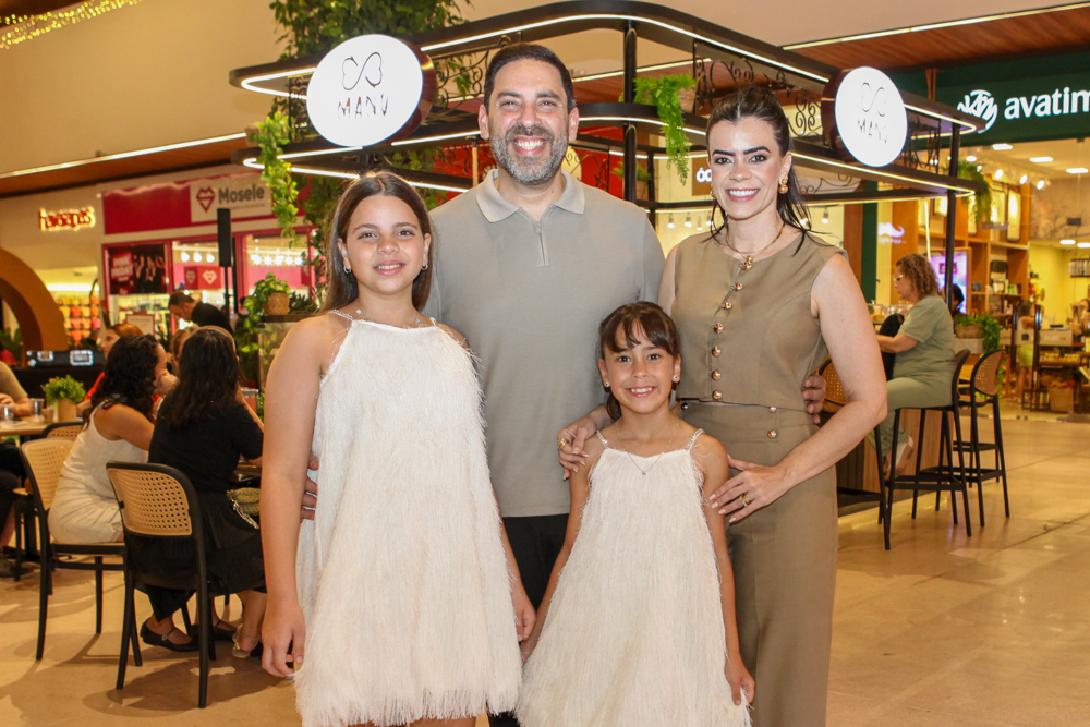 Valentina, Nagib, Manuela E Helena Acário (5)