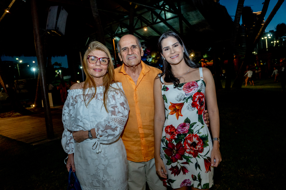 Valéria Carneiro, José Quintão E Camile Quintão