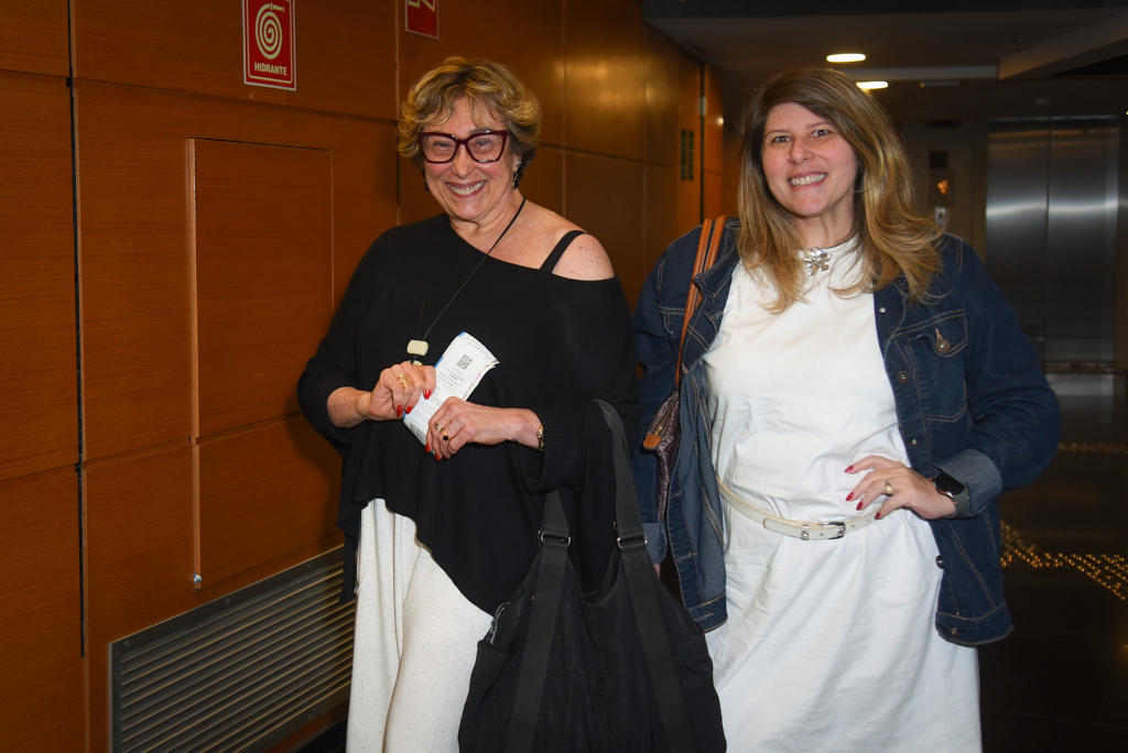 Vanessa Goulartt E Bárbara Bruno