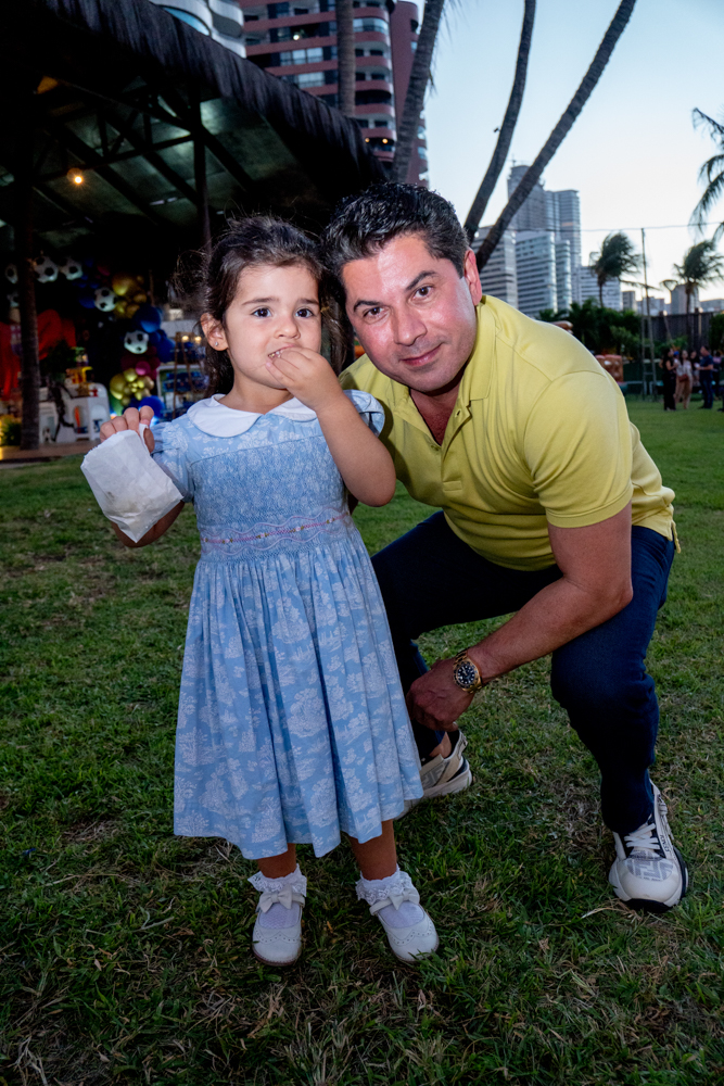 Victoria Quintão Carneiro E Pompeu Vasconcelos