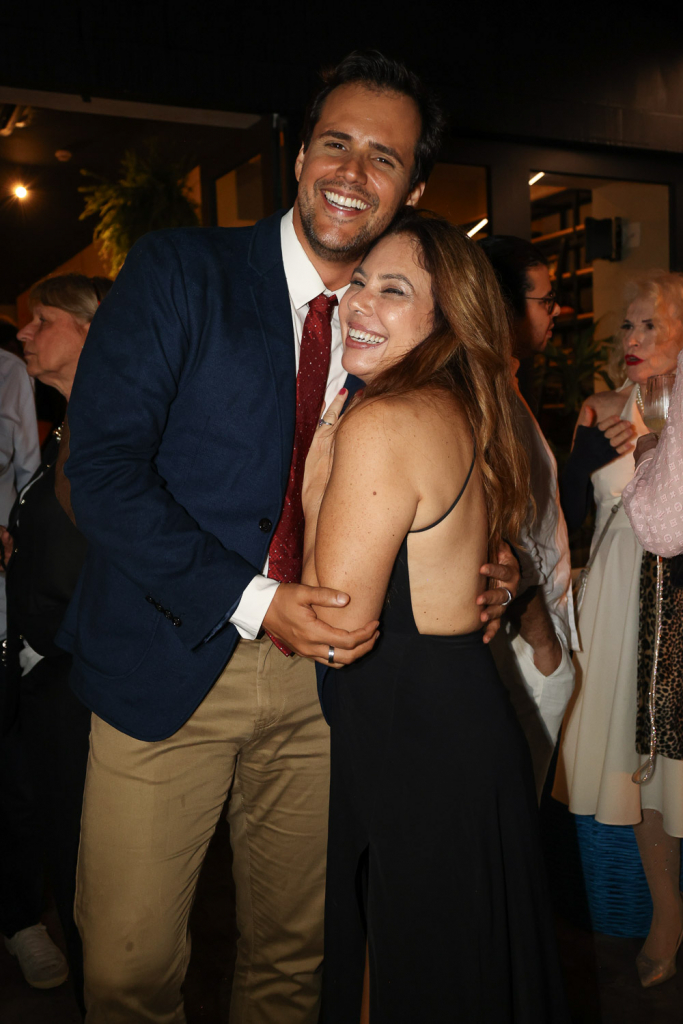 Vinicius Bertoli E Ale Cirino