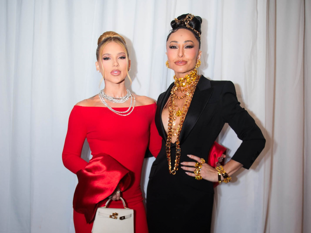 Virginia E Sabrina Sato