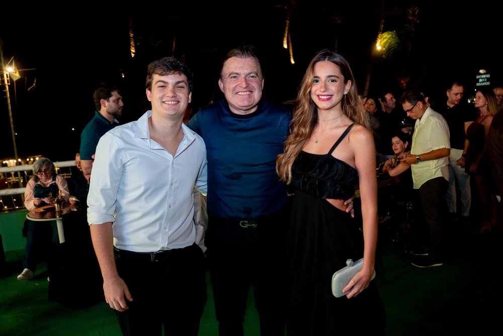 Vittor Rabelo Cunha, Alano Cunha E Eduarda Paro (3)