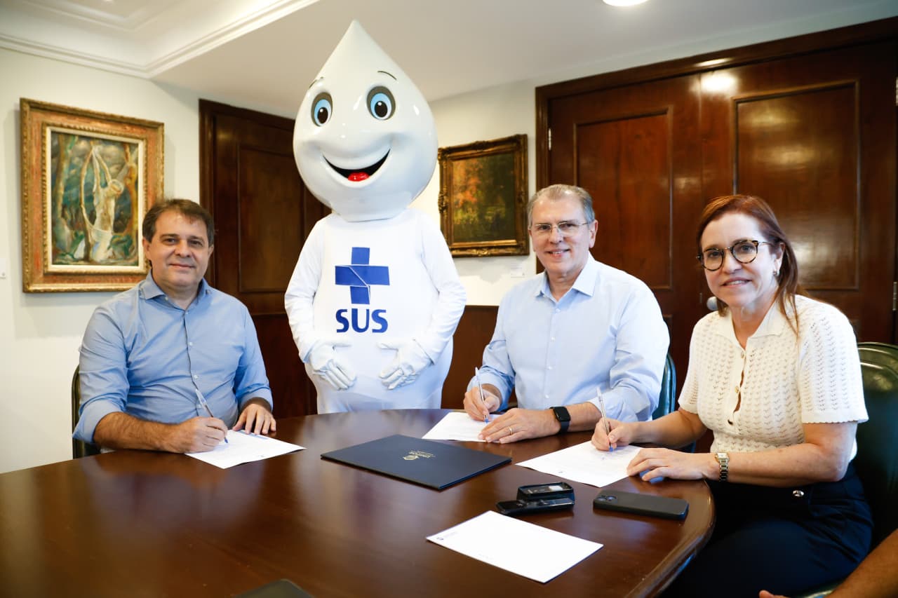 Rede municipal de saúde recebe 82 equipamentos de ECG da Unifor e Fundação Edson Queiroz