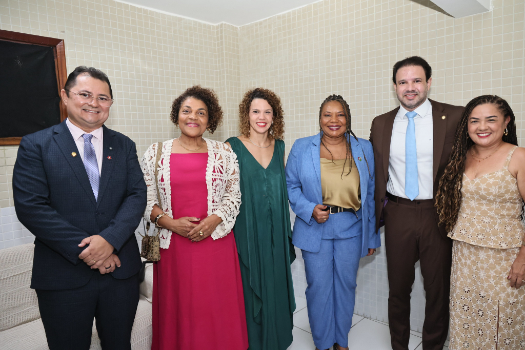 54970922601 Ce1f22ea90 K