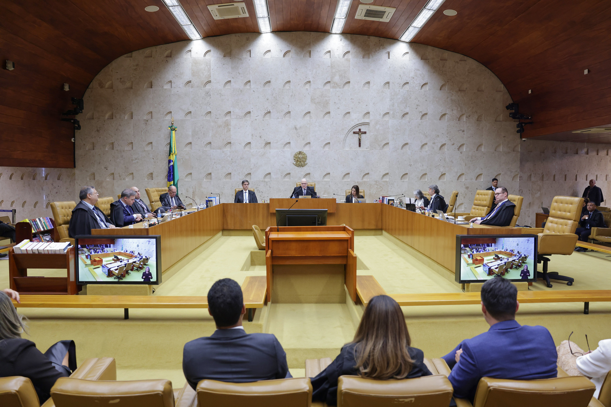 Ministro Edson Fachin quer discussão de diretrizes éticas para magistratura em 2026