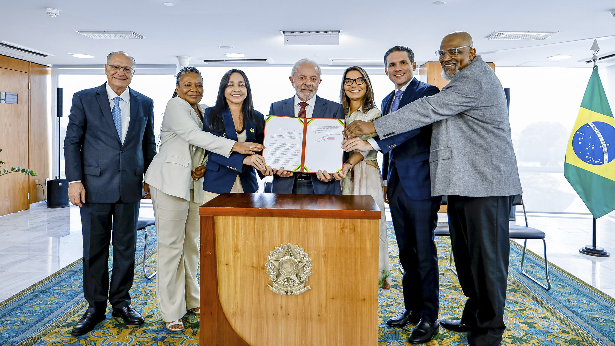 Lula assina decreto que reconhece a cultura gospel como manifestação cultural nacional