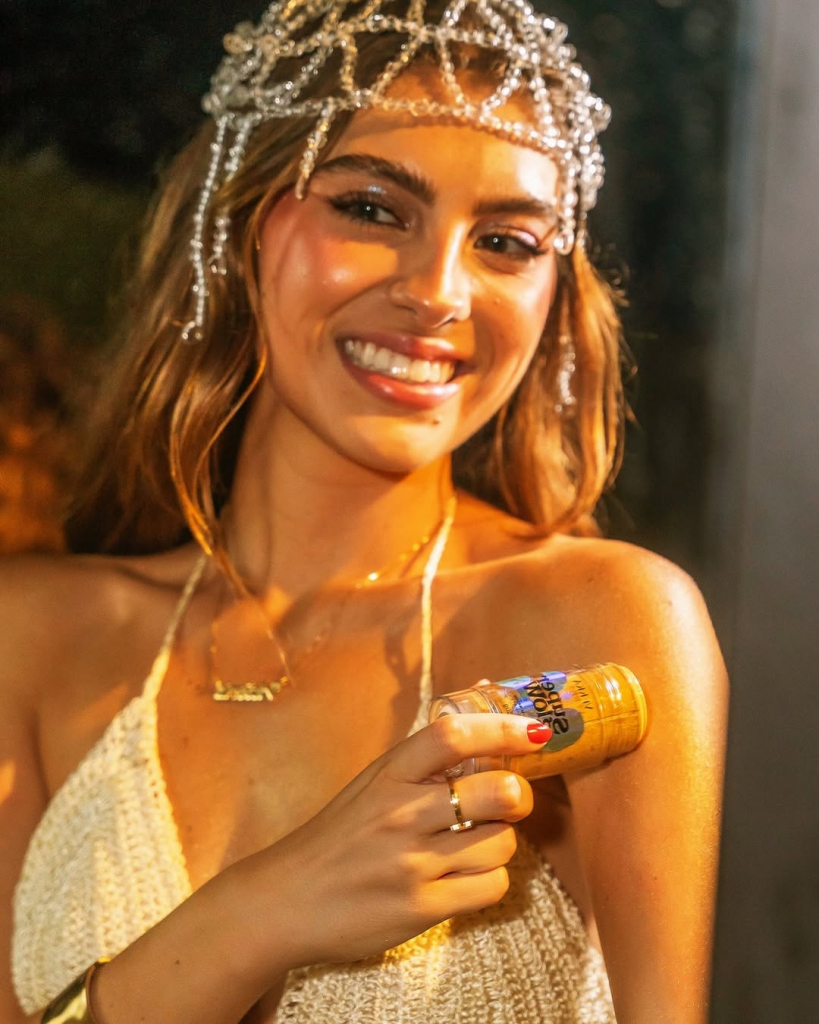 606952936 17930390928154370 8455222214403784322 N