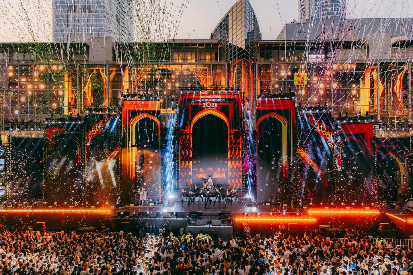 Com 39 fusos horários, Ano Novo é celebrado em diferentes momentos ao redor do mundo