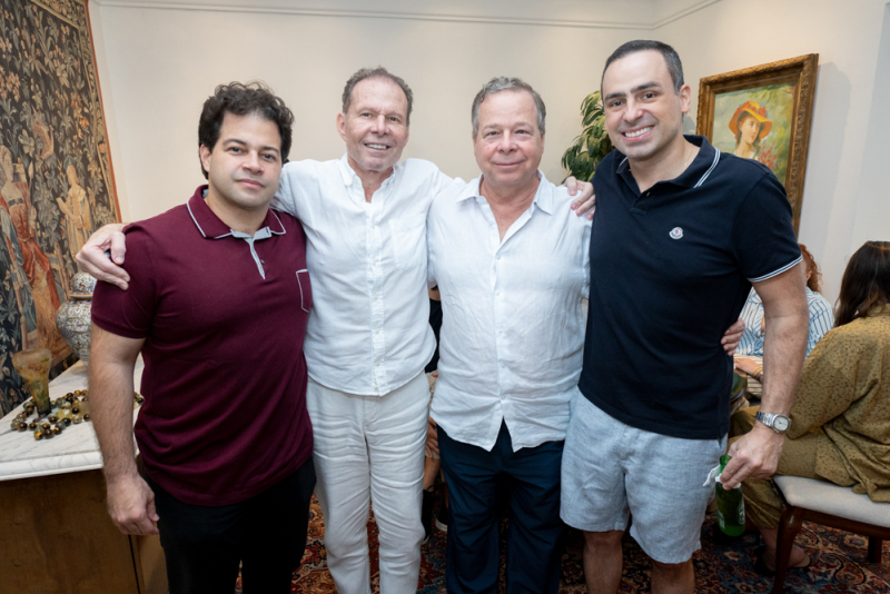 Encontro natalino - Edson e Ítala Ventura recebem familiares e amigos em jantar de Natal em seu apartamento na Beira-Mar