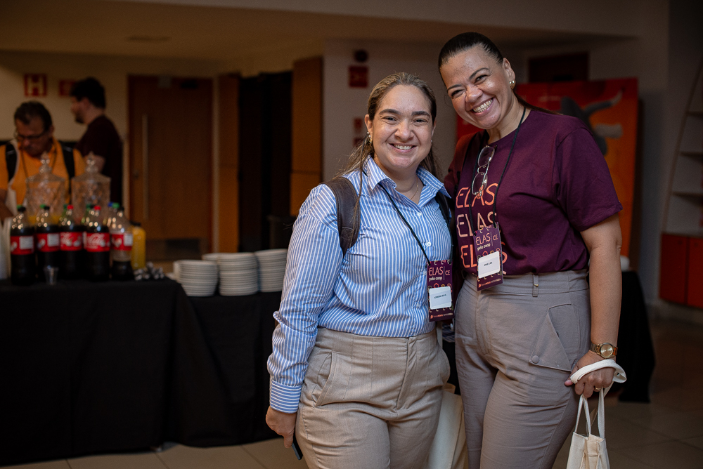 Adrienne Silva E Anne Lima (1)