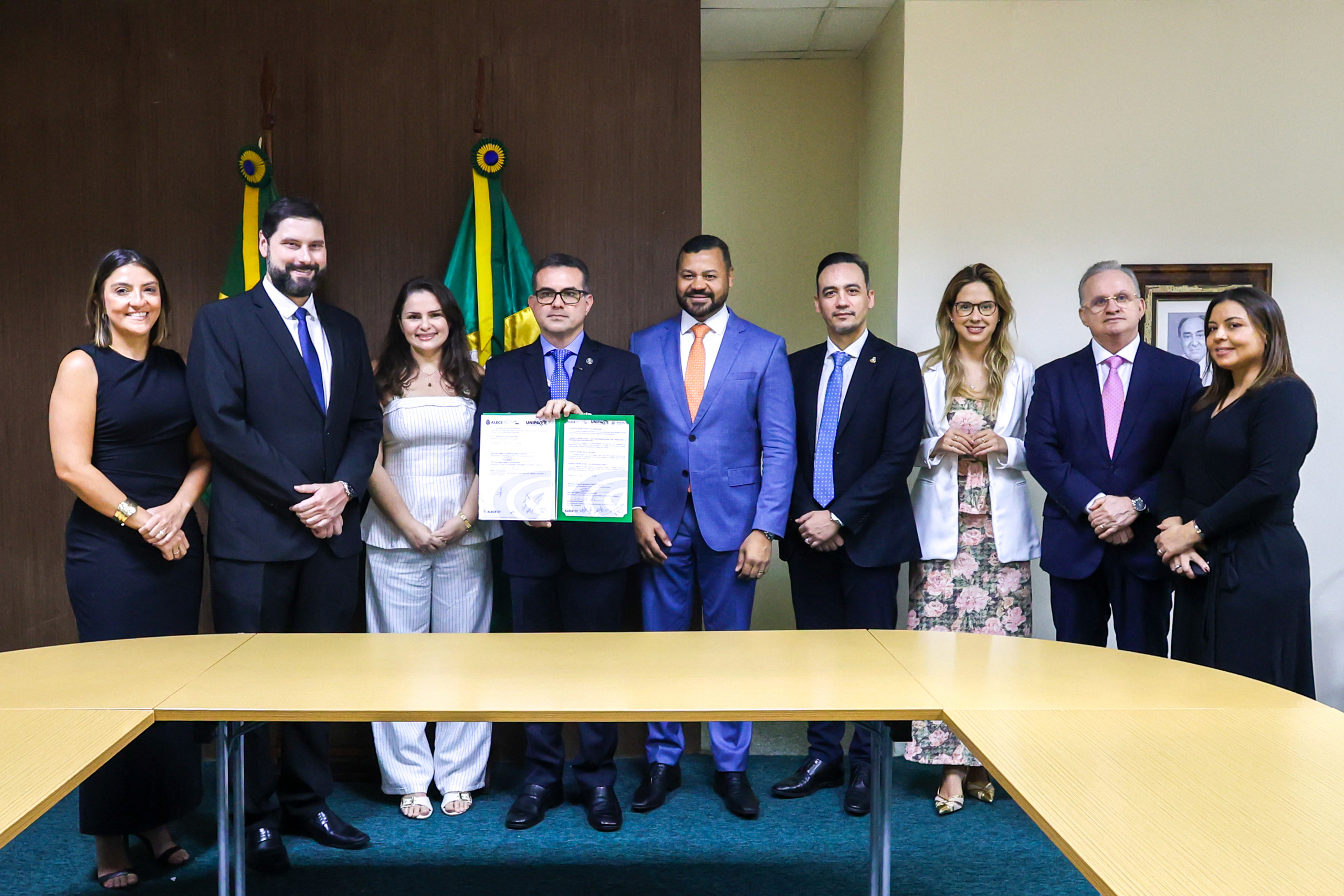 Assembleia do Ceará firma acordo para capacitação eleitoral de servidores e parlamentares