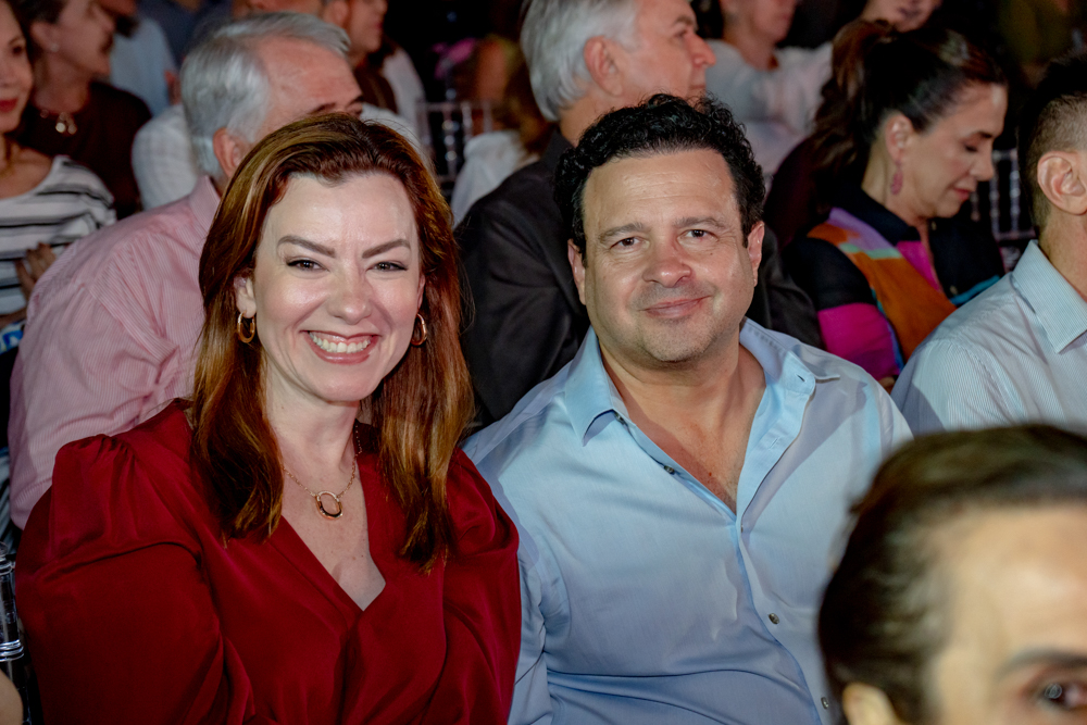 Aline Barroso E Igor Queiroz Barroso (1)