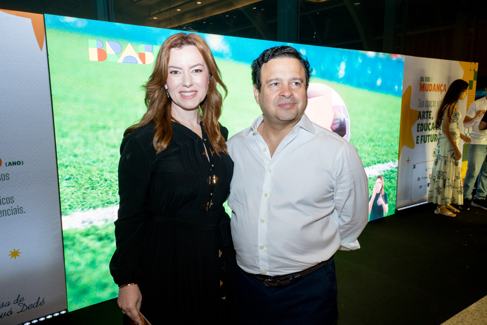 Aline Barroso E Igor Queiroz Barroso