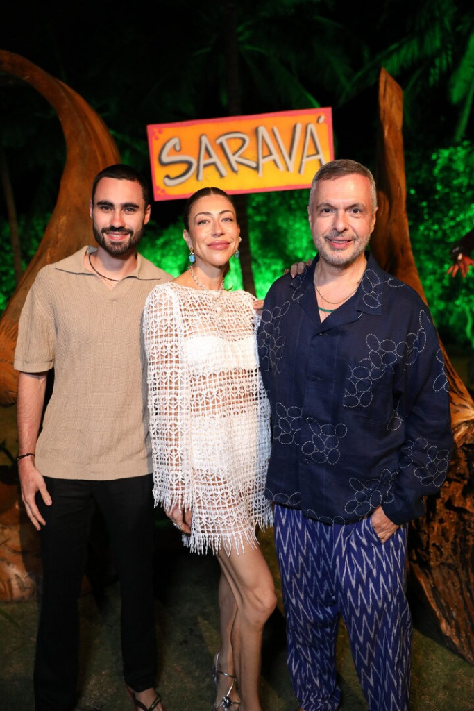 Ana Carolina Bassi E Familia Copia Rotated