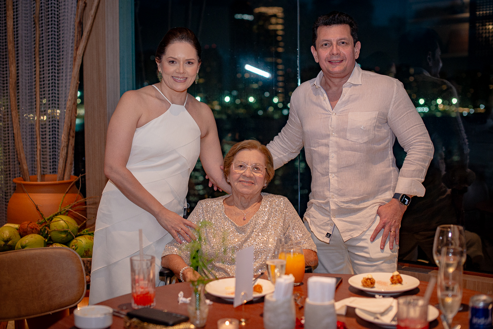 Ana Lúcia, Maria Lúcia E Ladislau Nogueira (2)