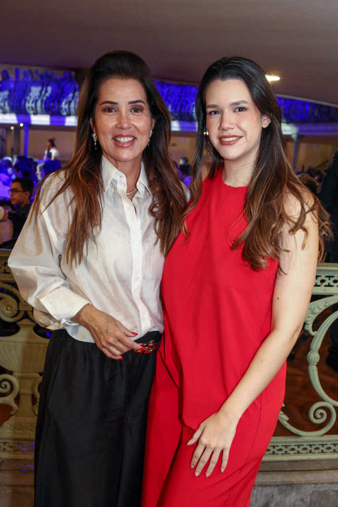 Ana Vladia Barreira E Marina Martins (1)