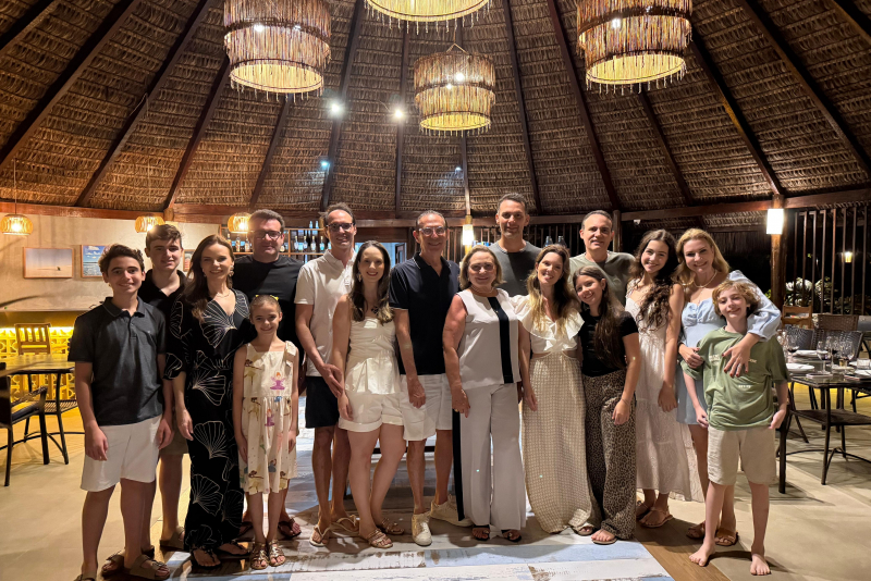 Aristófanes Canamary Júnior escolhe Flecheiras para celebrar os 40 anos em família