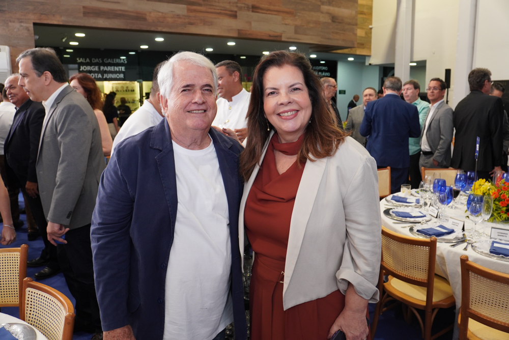 Antunes Mota E Eliane Brasil