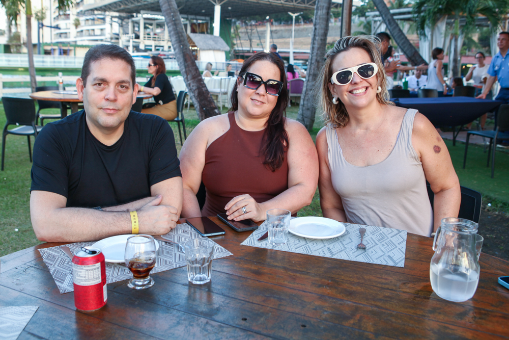 Arnaldo Rocha, Patricia E Juliana Pinheiro (2)