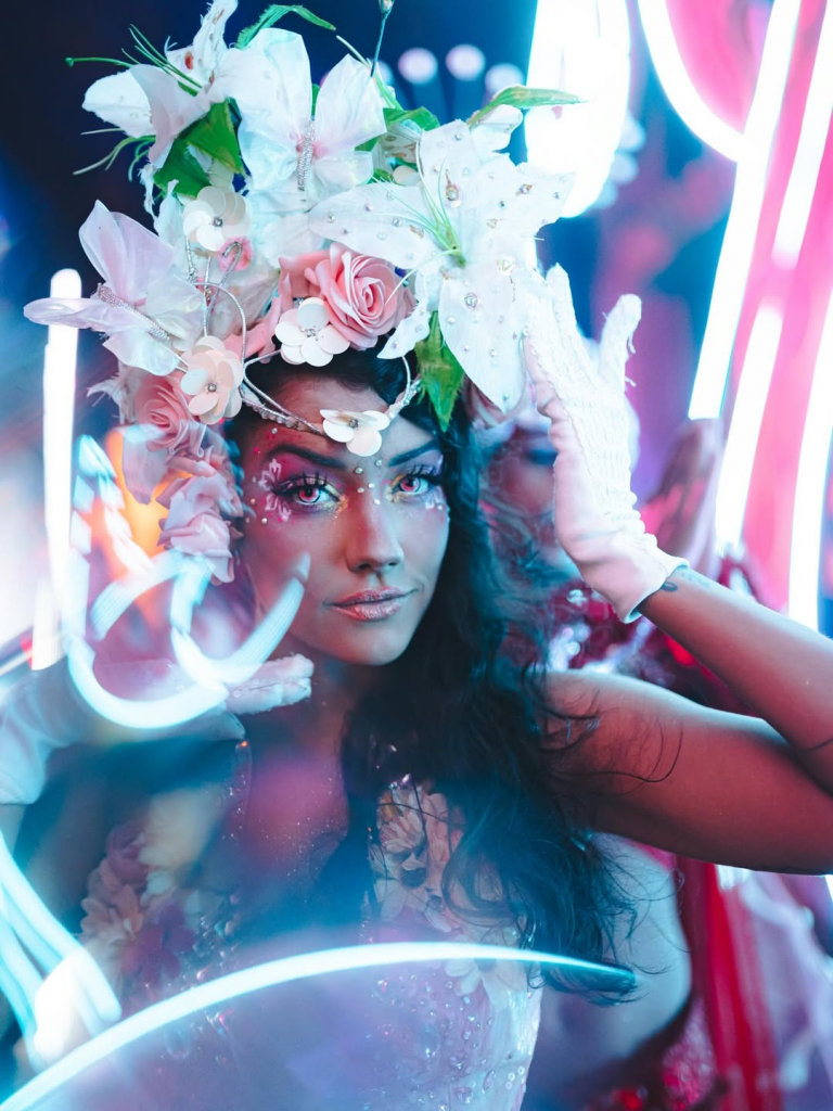 At Réveillon Carneiros, The Magic Lives In The Details. In The Art That Moves Through The Dance (2)