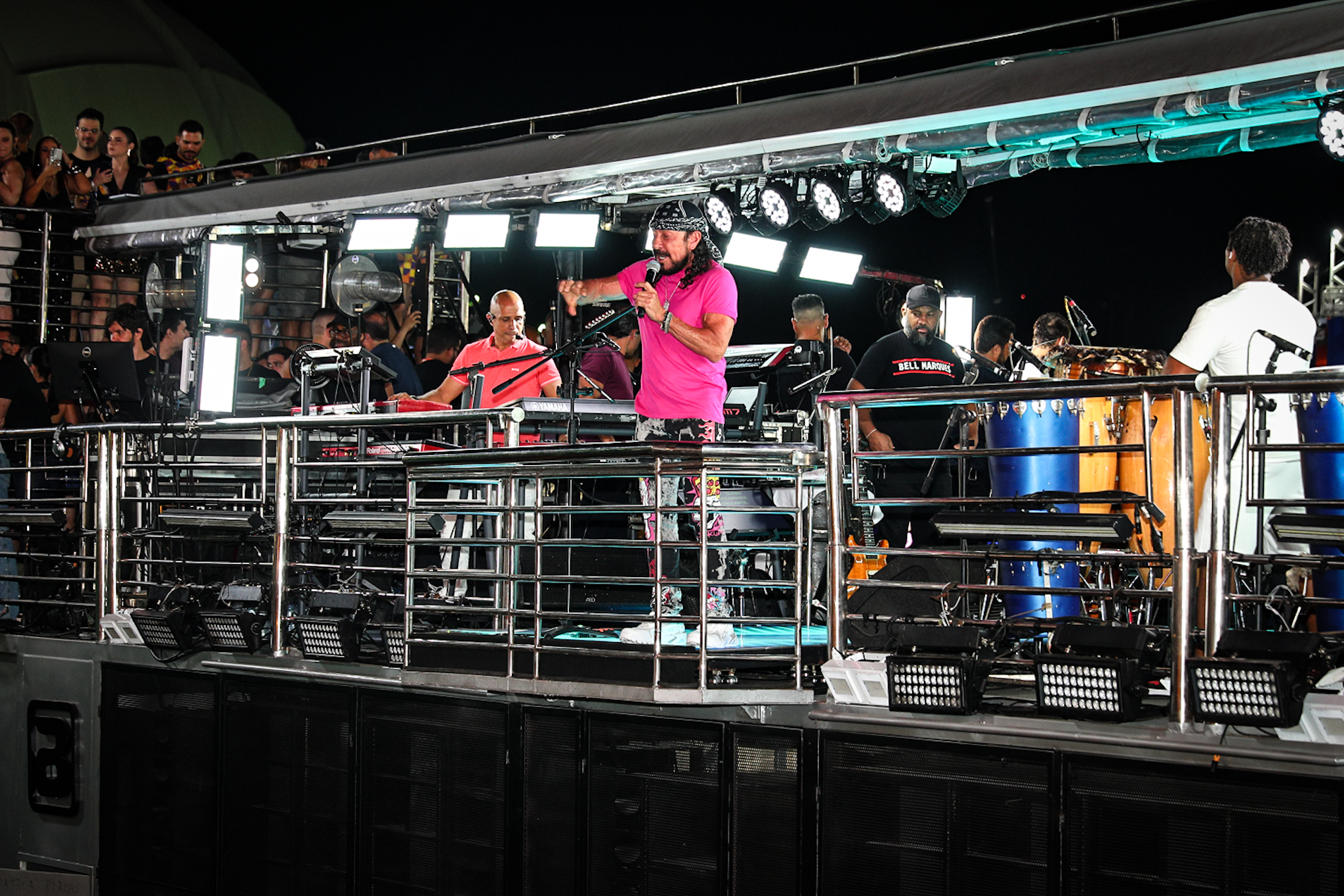 Carnatal 2025 lota corredor da folia durante o final de semana e fecha programação com Ivete Sangalo