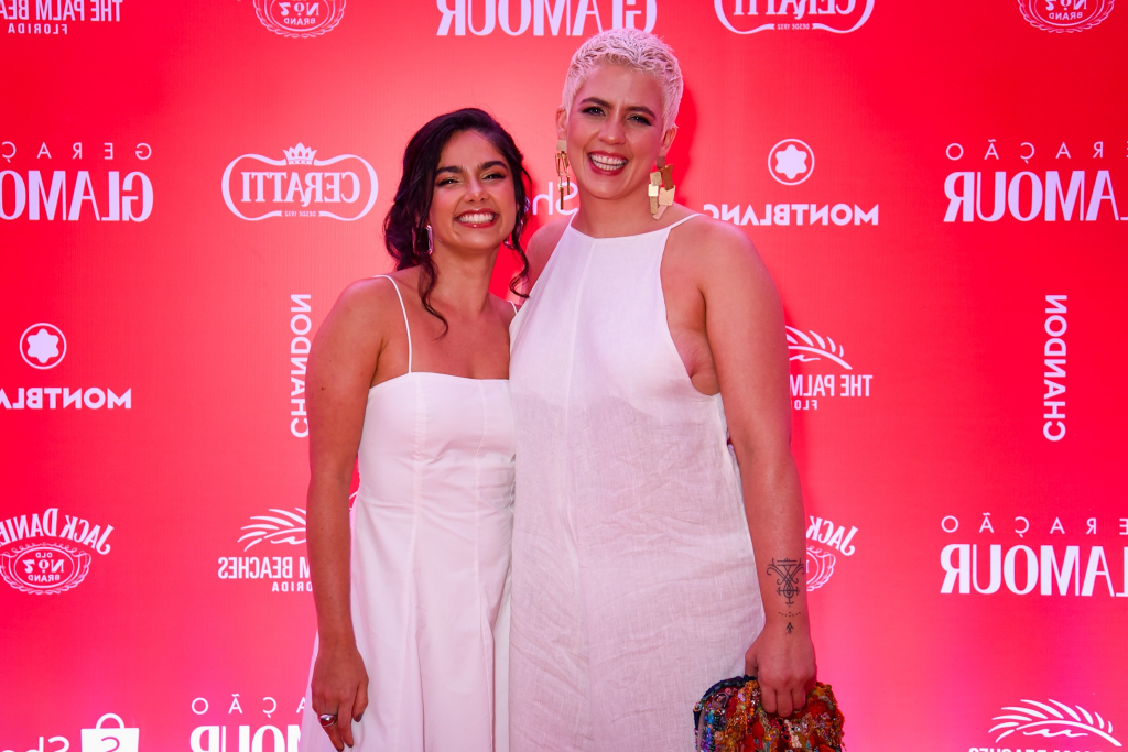 Bruna Mascarenhas E Namorada