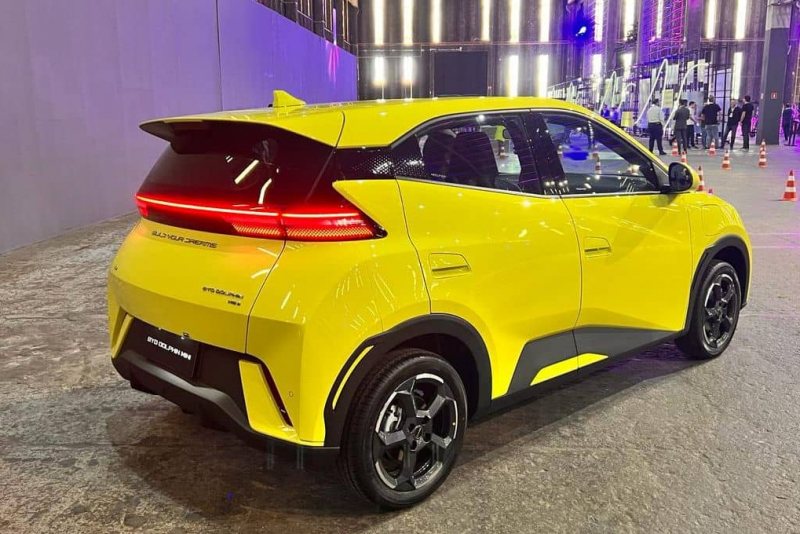 BYD acelera e já é a quarta marca que mais vende carros no Brasil. Dolphin Mini ultrapassa é um dos protagonistas