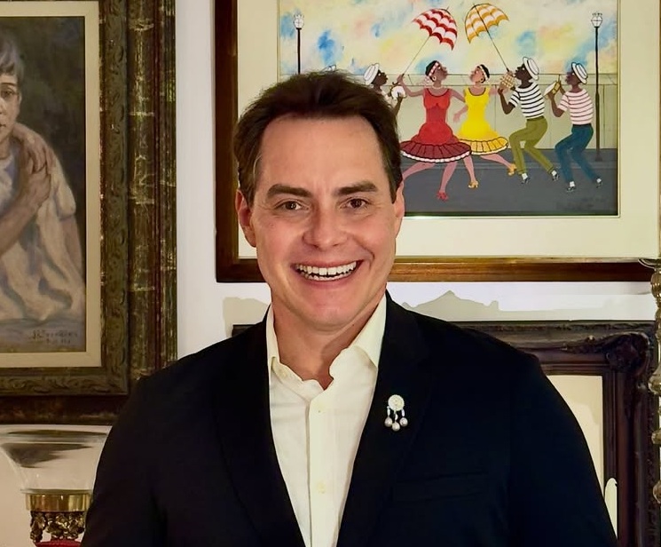 Francisco Campello apresenta neste mês no Ideal Clube “O Grande Livro de Mesas do Brasil”