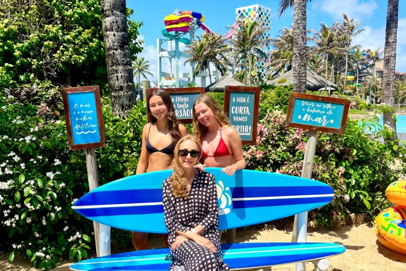 Capa Alice, Helena E Betty Gofman