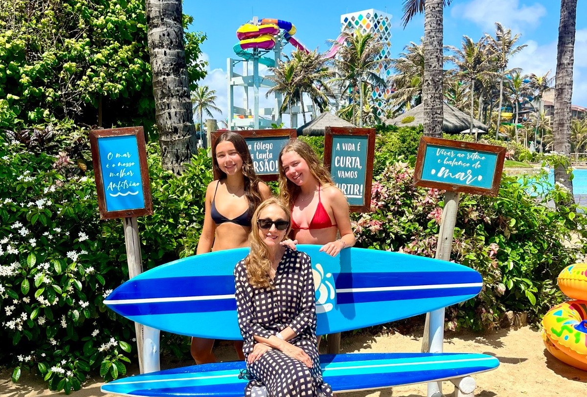 Capa Alice, Helena E Betty Gofman