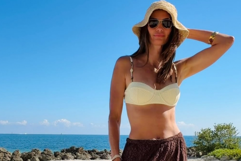 Isabella Fiorentino publica fotos em Fisher Island e destaca mood relax à beira-mar