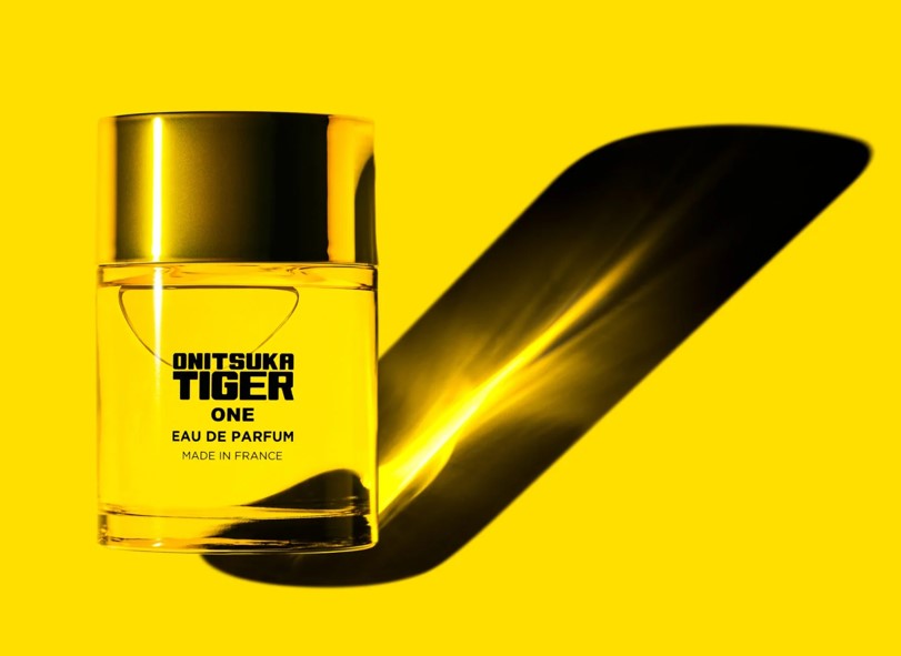 Onitsuka Tiger estreia na perfumaria com coleção criada por Mark Buxton