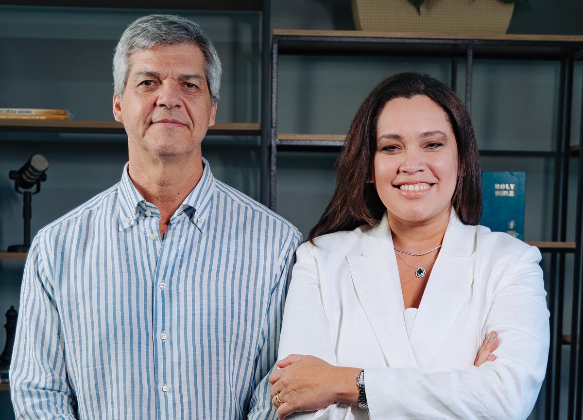 Evviva Fortaleza sela parceria com a Revista Kaza e recebe Ronaldo Ferreira para talk exclusivo