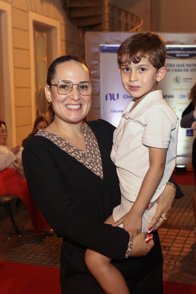 Carol E Athur Melo (1)