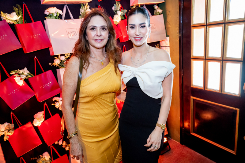 Natal entre amigas - Sofia Torquato e Monique Benevides comandam encontro natalino Crystal Christmas