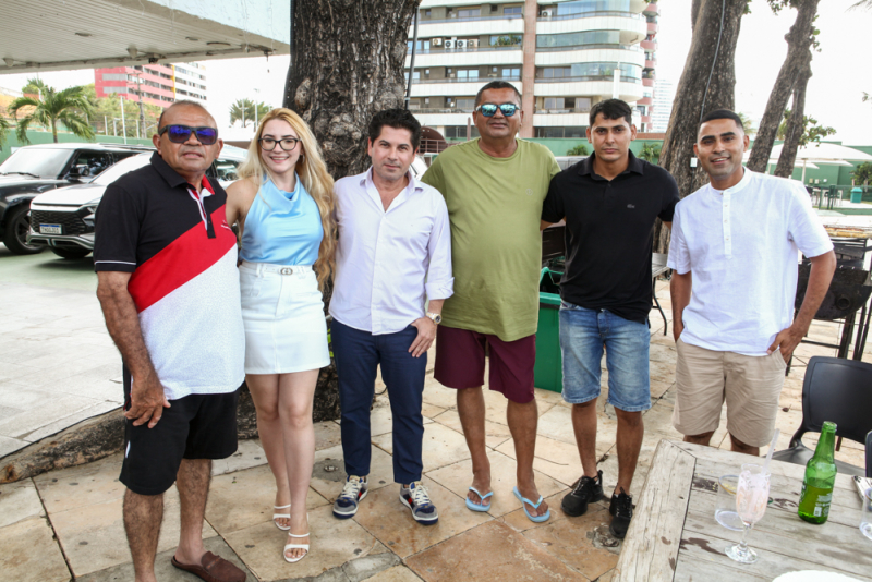 Pausa merecida - Confraternização do Iate Clube de Fortaleza celebra quem está por trás da rotina do clube