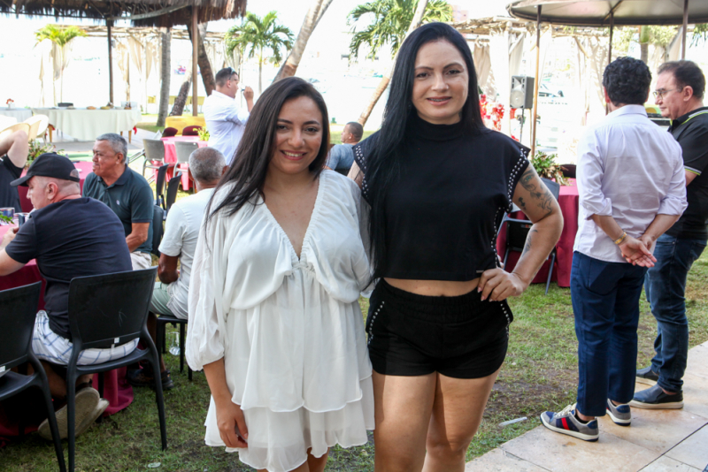 Pausa merecida - Confraternização do Iate Clube de Fortaleza celebra quem está por trás da rotina do clube