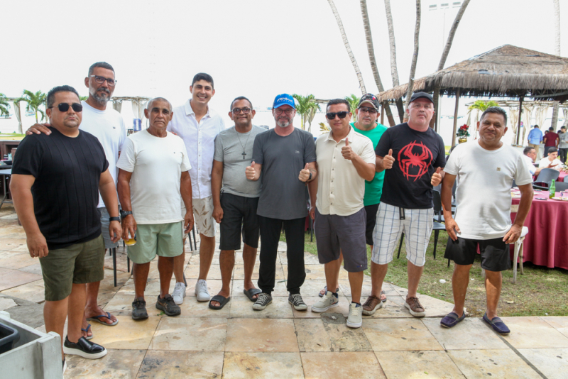 Pausa merecida - Confraternização do Iate Clube de Fortaleza celebra quem está por trás da rotina do clube