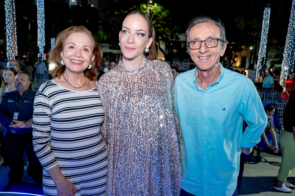 Cristina, Giovana E Fernando Bezerra