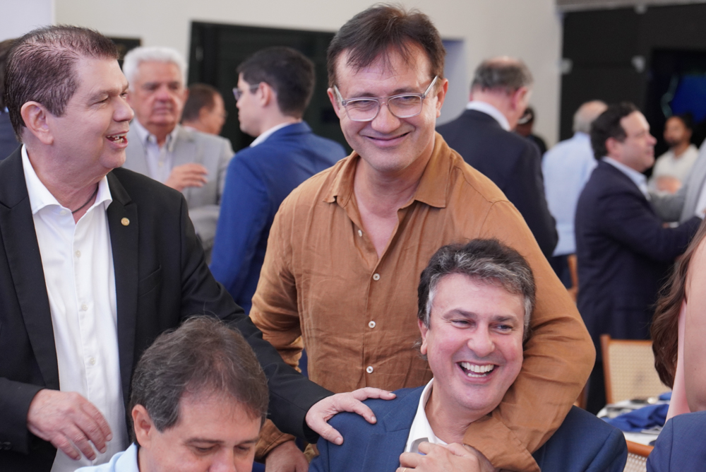 Custódio Almeida E Camilo Santana (2)